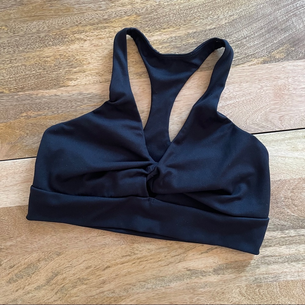 Victoria Secret Knot Front Sports Bra Large